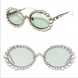 Gucci crystals oval frame